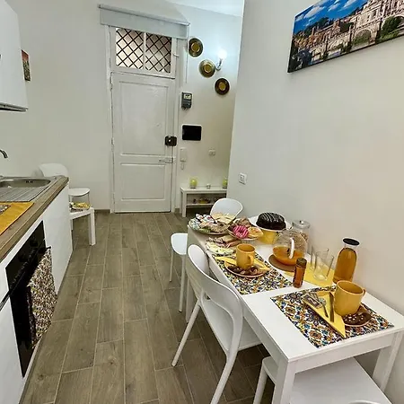 Paradise Suite Roma Centro Exterior photo